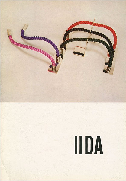 「飯田善國展 Yoshikuni Iida-chromatophilologia」